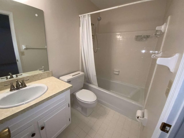 full bathroom featuring vanity, shower / tub combo with curtain, and toilet