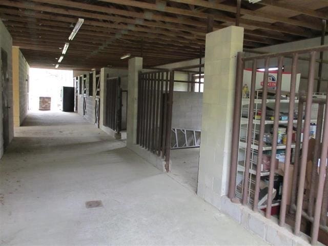 5902 Shady Rest Rd, Havana, FL 32333 - view of horse barn