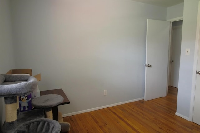 2105 Belle Vue Way, Tallahassee, FL 32304 - sitting room featuring wood finished floors and baseboards