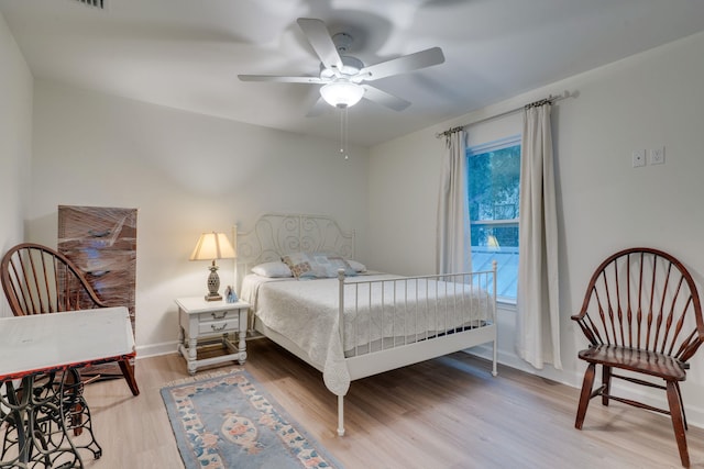 624 W 7th Ave, Tallahassee, FL 32303 - bedroom featuring light wood-type flooring and ceiling fan