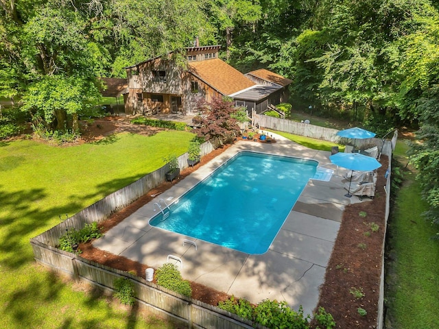 988 Timber Run, Havana, FL 32333 - view of pool featuring a patio area and a wooded view