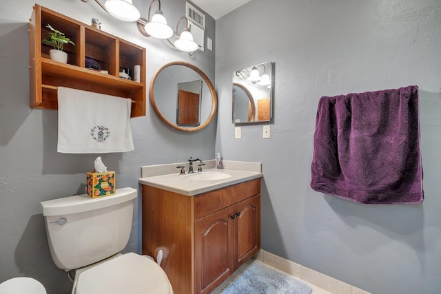 988 Timber Run, Havana, FL 32333 - bathroom featuring toilet and vanity