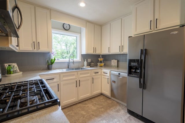6611 Crooked Creek Rd, Tallahassee, FL 32311 - kitchen with stainless steel appliances, light countertops, decorative backsplash, and recessed lighting