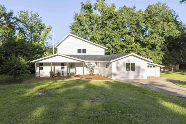 6611 Crooked Creek Rd, Tallahassee, FL 32311 - view of front of property featuring a front lawn and asphalt driveway