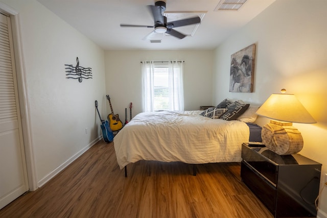 6611 Crooked Creek Rd, Tallahassee, FL 32311 - bedroom with wood finished floors and a ceiling fan