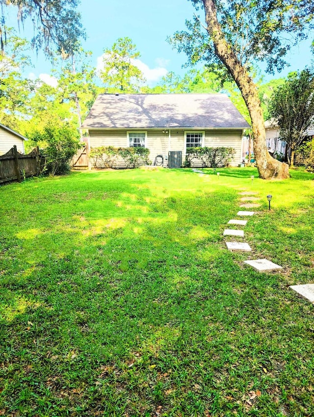 3137 Huttersfield Cir, Tallahassee, FL 32303 - rear view of property