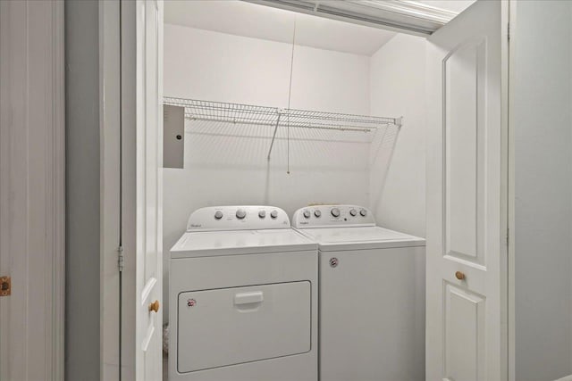 1515 Merry Oaks Ct, Tallahassee, FL 32303 - laundry room with washer and clothes dryer