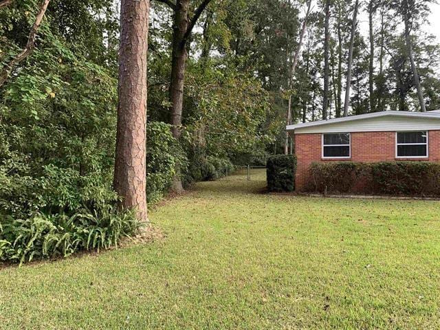 1915 Sunset Ln, Tallahassee, FL 32303 - view of grassy yard
