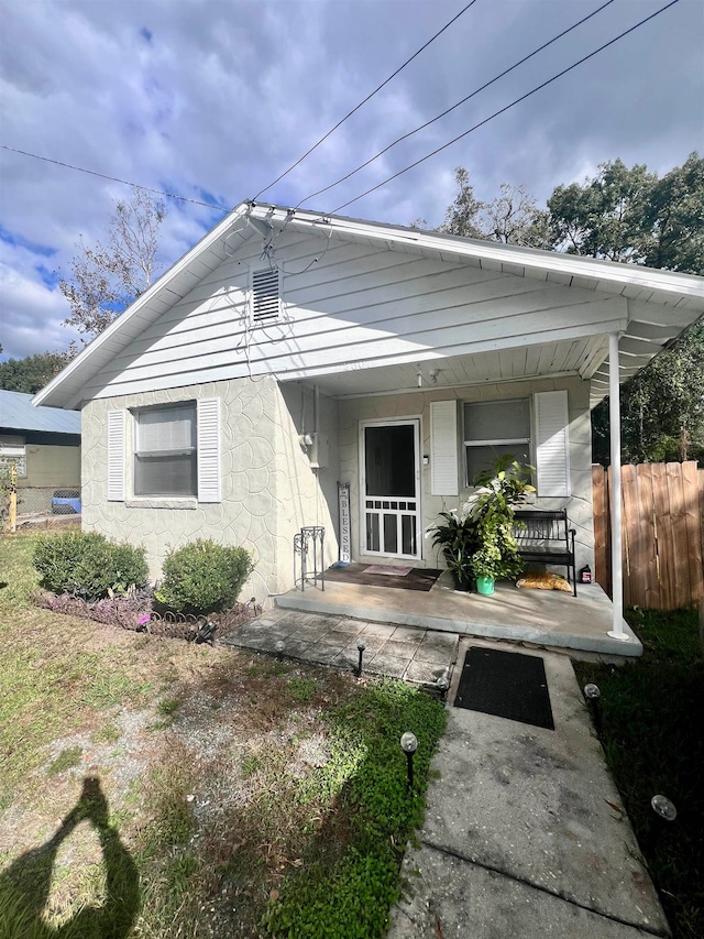 bungalow-style house with covered porch