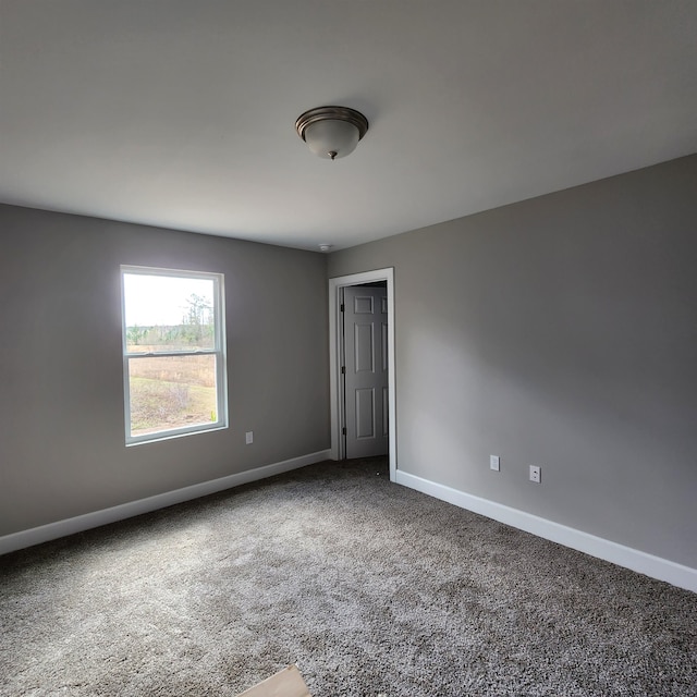 view of carpeted spare room