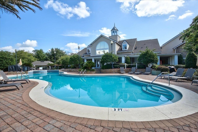 2801 Chancellorsville Dr Unit 1217, Tallahassee, FL 32312 - community pool with a patio area
