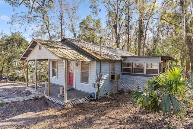 bungalow with cooling unit