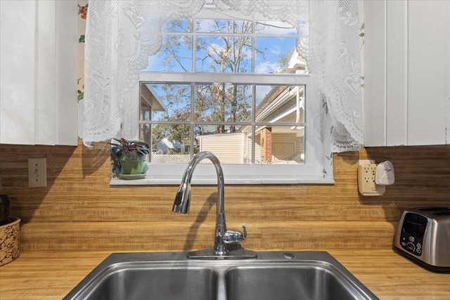 interior details featuring sink