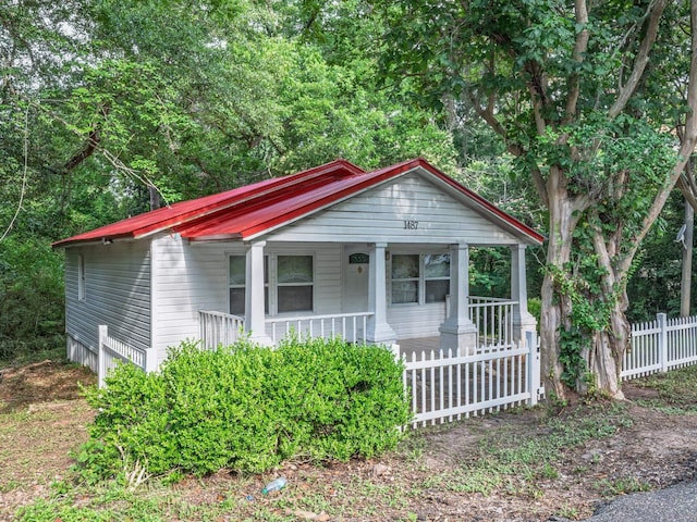 1487 Bainbridge Hwy, Quincy, FL 32352 - view of front of home with a porch