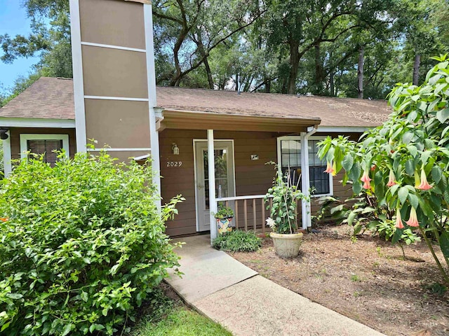 view of front of house featuring covered porch