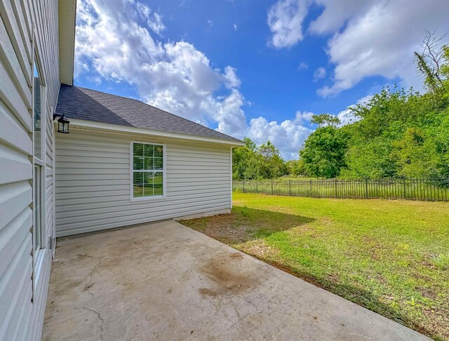 804 Medical Commons Ct, Tallahassee, FL 32310 - view of yard with a patio area