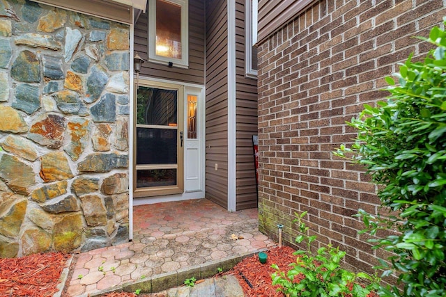 414 Tharpe Cir, Quincy, FL 32351 - entrance to property with brick siding and stone siding