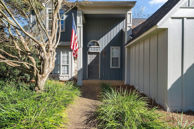 view of exterior entry