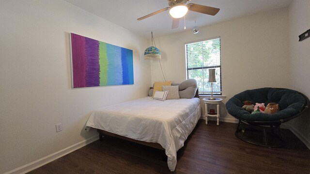 2301 Timber Oaks Ln Bldg 2, Tallahassee, FL 32304 - bedroom featuring baseboards, wood finished floors, and a ceiling fan