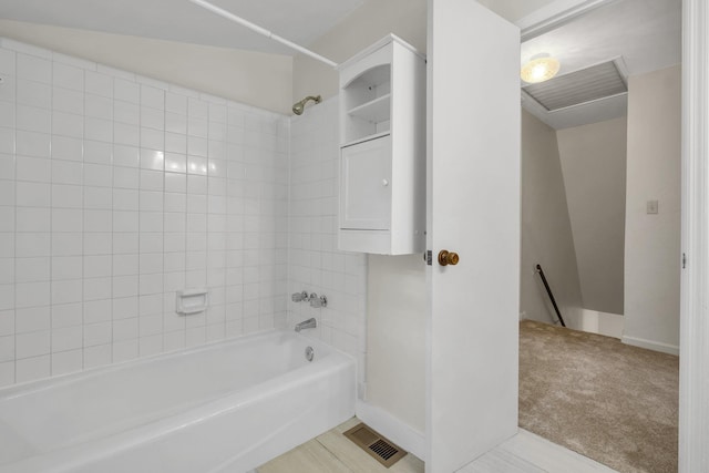 5804 Old Forge Ct, Tallahassee, FL 32317 - full bath featuring  shower combination and baseboards