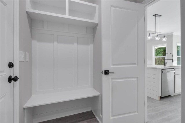 10096 Green Fountain Rd, Tallahassee, FL 32305 - mudroom with a sink and wood finished floors