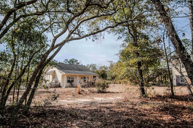 2044 Mccall Bridge Rd, Quincy, FL 32351 - view of yard with a porch