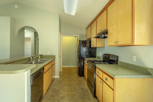 kitchen featuring lofted ceiling, sink, kitchen peninsula, and black appliances