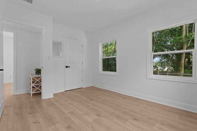 715 Caliark St, Tallahassee, FL 32304 - unfurnished room featuring light wood-style floors