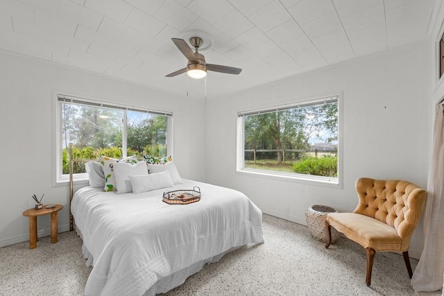 bedroom with ceiling fan