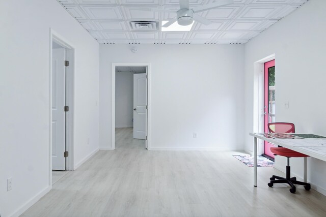 office area featuring light wood-type flooring and ceiling fan