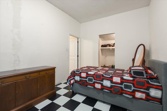 698 Liberty Rd, Quincy, FL 32351 - bedroom with dark flooring