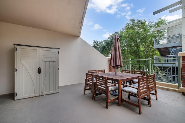 300 S Duval St # 508, Tallahassee, FL 32301 - balcony featuring outdoor dining space and a patio