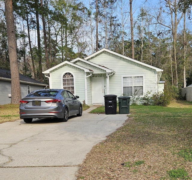 view of front of property