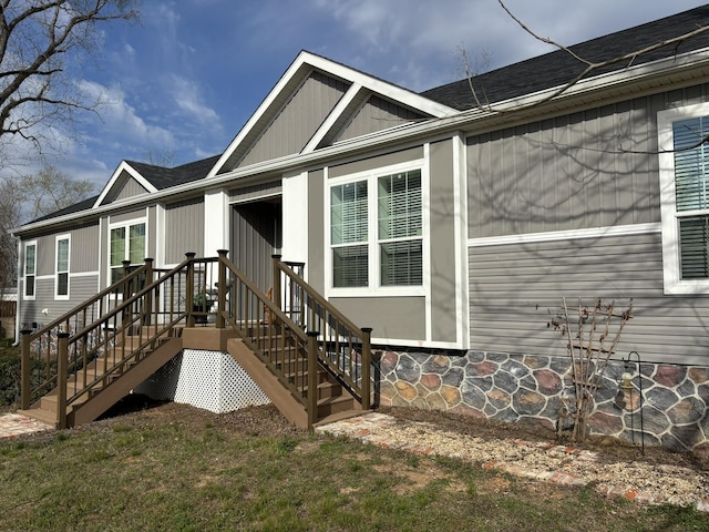 322 Graceland Rd, Chattahoochee, FL 32324 - doorway to property with roof with shingles
