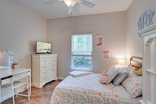 3524 Rosemont Ridge Rd, Tallahassee, FL 32312 - bedroom with wood finished floors and a ceiling fan