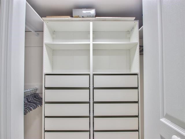300 S Duval St Unit 2006, Tallahassee, FL 32301 - view of spacious closet