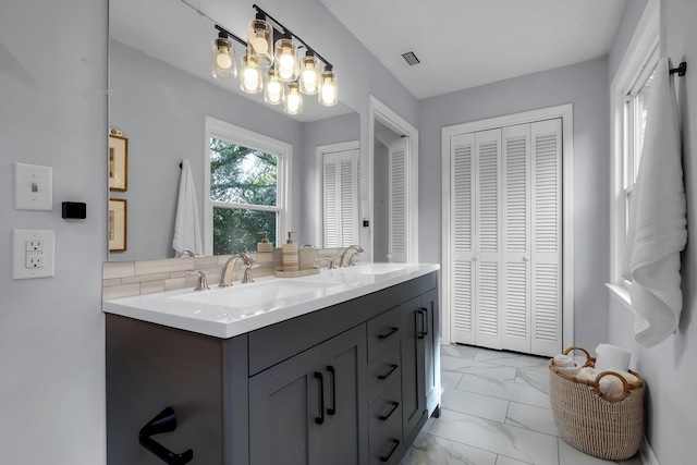 bathroom with vanity