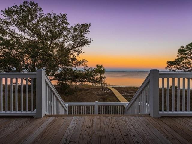 view of deck at dusk