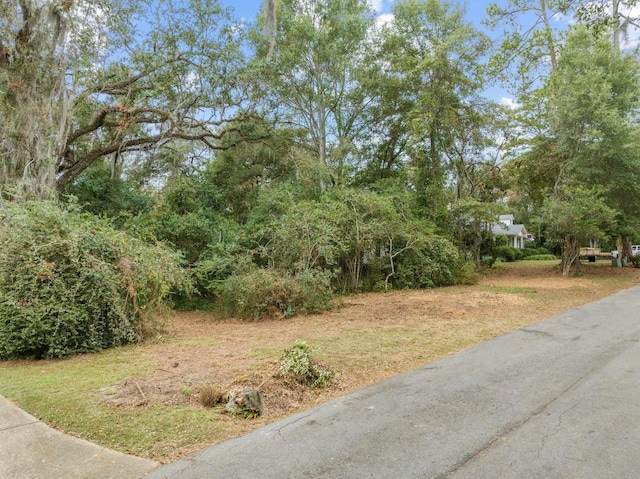 Listing photo 3 for 2840 Asbury Hill Dr, Tallahassee FL 32312