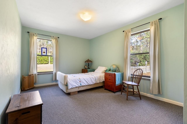 bedroom featuring carpet floors