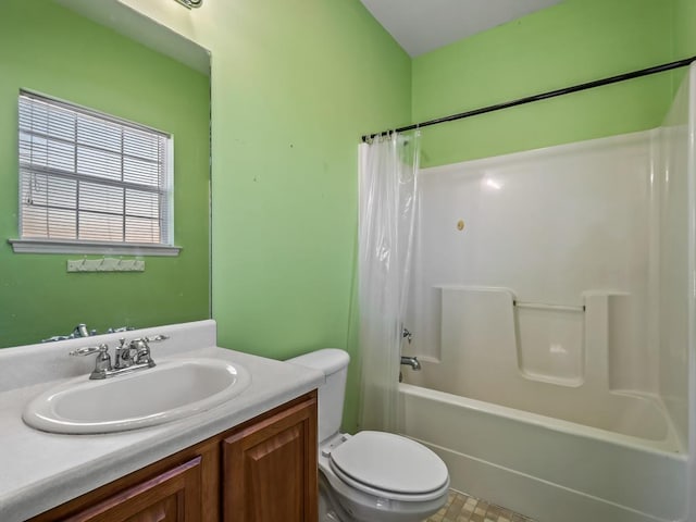 full bathroom featuring toilet, shower / tub combo, and vanity