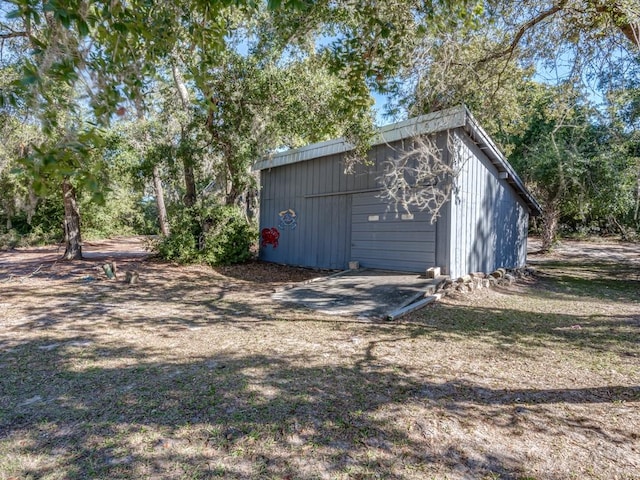 view of outbuilding