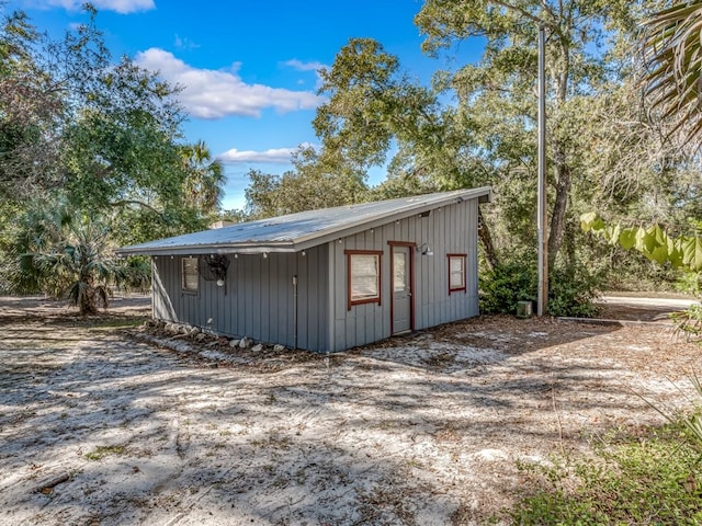 view of outbuilding