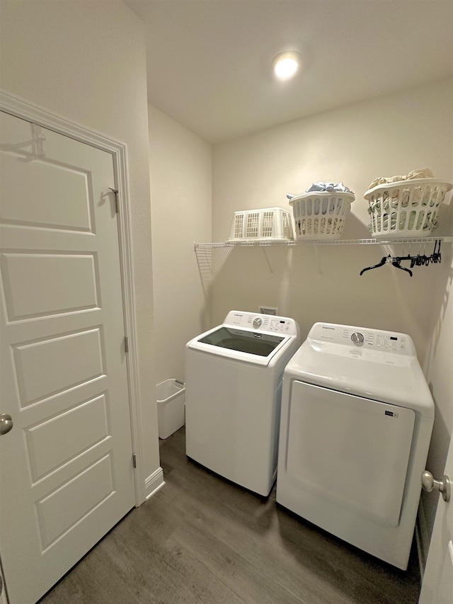 63 Windsor Way, Crawfordville, FL 32327 - laundry room with independent washer and dryer and wood finished floors