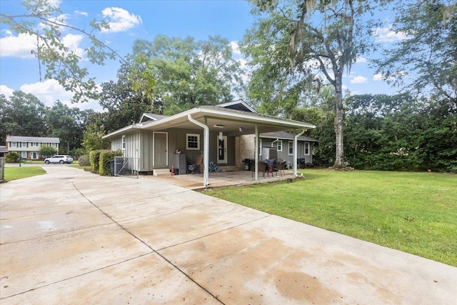 exterior space with a yard