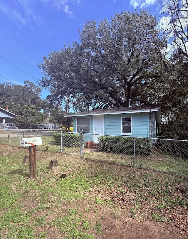 view of front of house