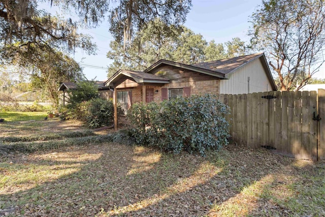 view of front of property