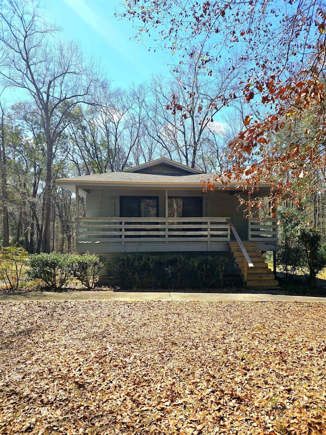 view of front of property with a porch