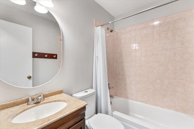 16552 198th Trace, Trace, FL 32071 - full bath featuring vanity and shower / bath combo with shower curtain