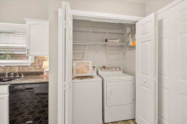 2032 Ascot Way, Tallahassee, FL 32312 - laundry area with separate washer and dryer